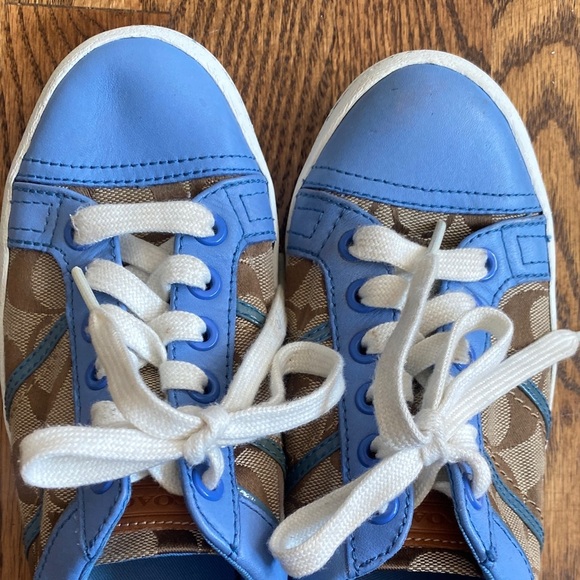Coach Alivia sneakers, size 7.5. Excellent condition. Classic coach pattern - Picture 7 of 16